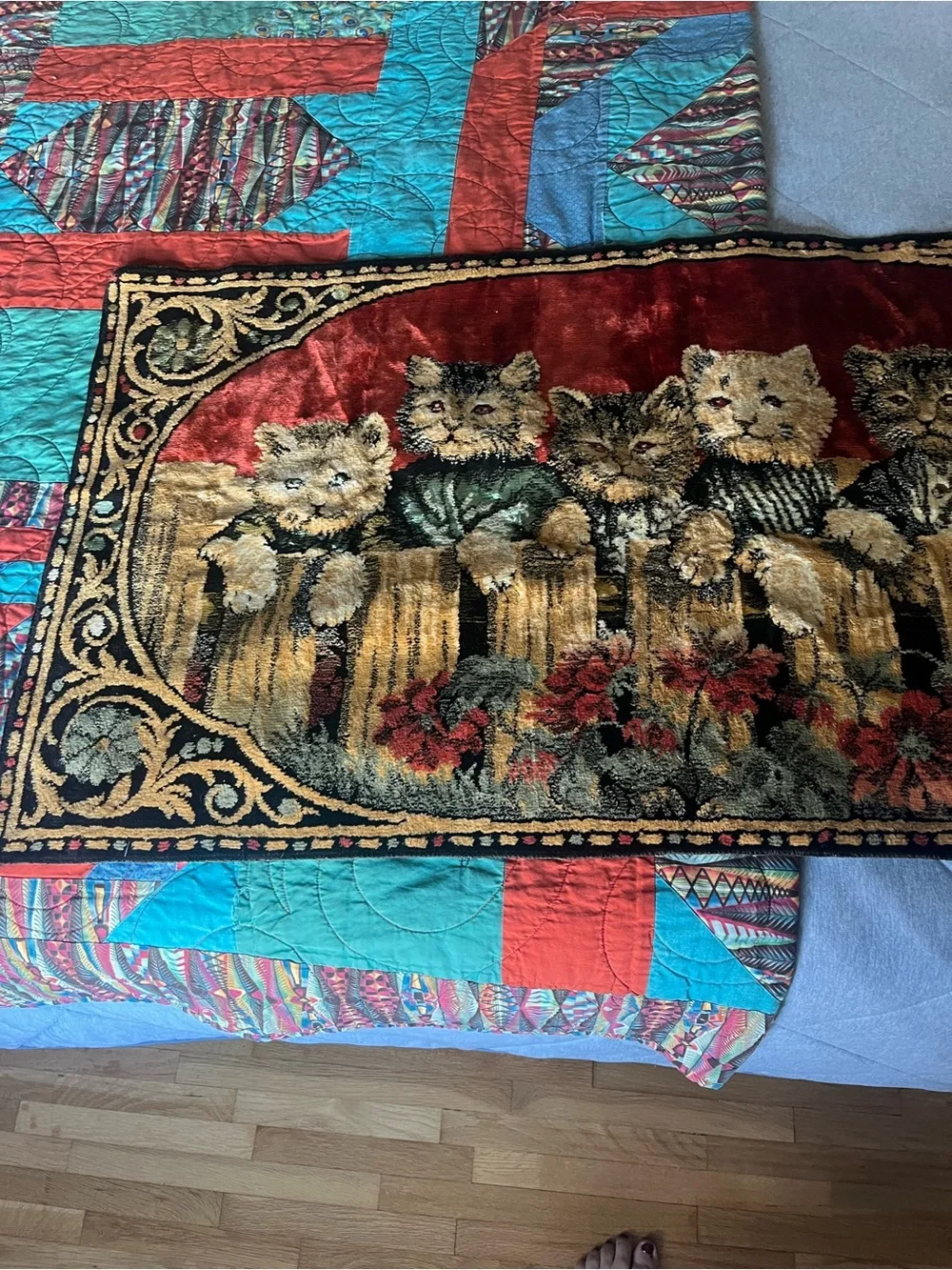 Vintage Style Kittens Tapestry Throw Rug - Red, Gold, Black